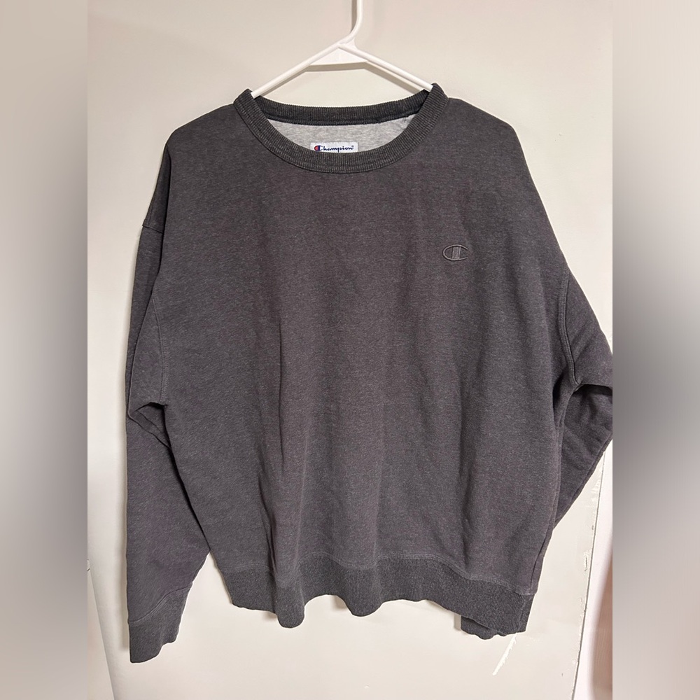 Champion
Men’s
Extra large 
Grey 
Pullover sweatshirt